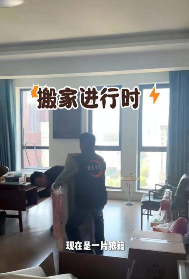 了！3岁女儿大哭不愿搬到老小区水泥房CQ9电子平台网站李亚鹏妻子自曝没钱(图6)